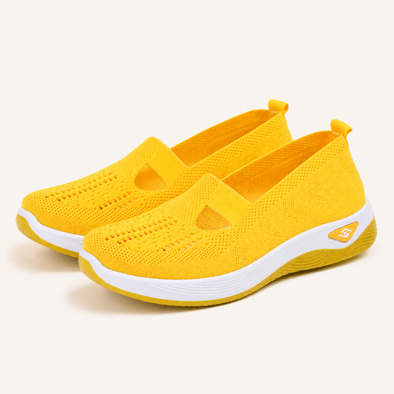 Orthonell Support Flow™_ergonomische_schoen_model_foto_kleur_geel_wit