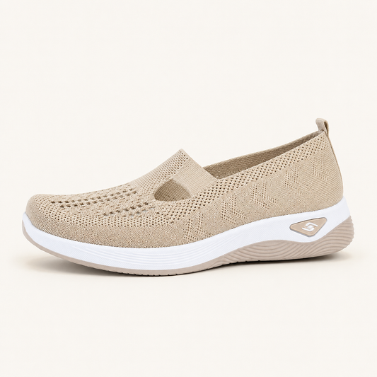 Orthonell Support Flow™_ergonomische_schoen_model_foto_zijaanzicht_kleur_beige_wit